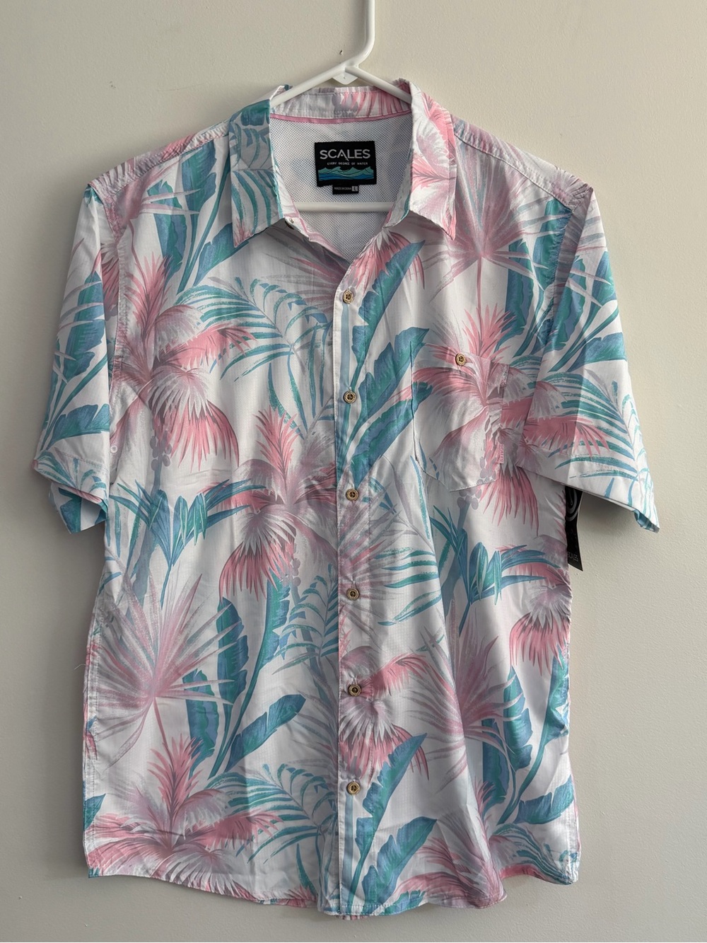 NWT SCALES Mens L Palm City Button Down Pink Lightweight Fishing Performance